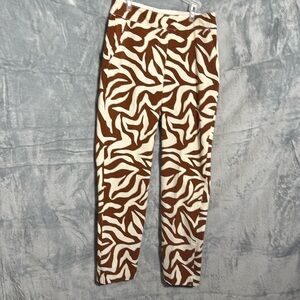 Spanx cropped pants women’s XS‎ Brown and White Patterned Pants